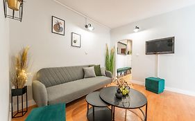 City Apartment Near Aupark